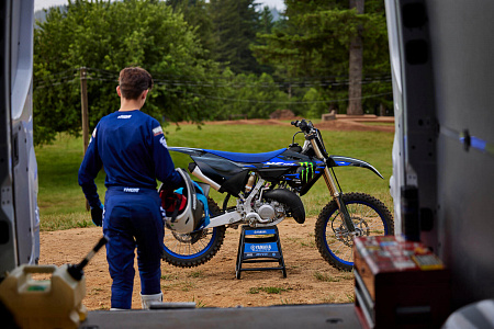 Мотоцикл Yamaha YZ125 Monster